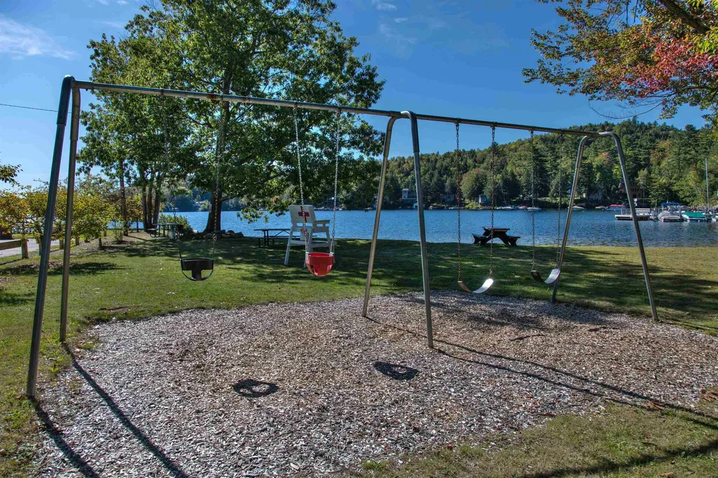 49 John Avery Lane Sunapee NH 03782