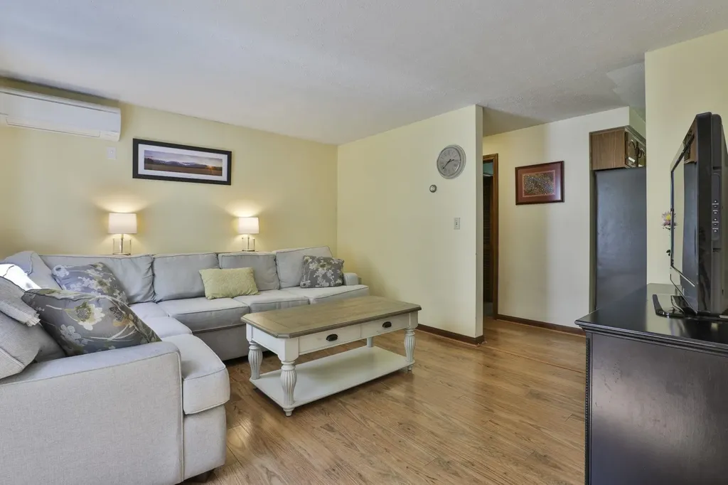 17 Marty Drive Merrimack NH 03054