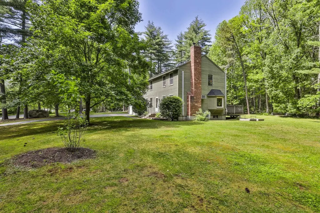 17 Marty Drive Merrimack NH 03054