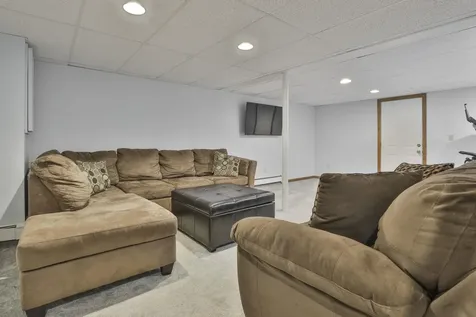 17 Marty Drive Merrimack NH 03054