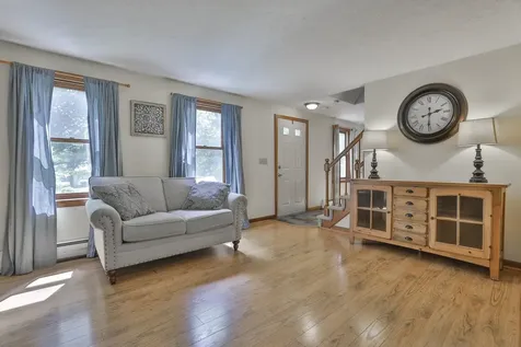 17 Marty Drive Merrimack NH 03054