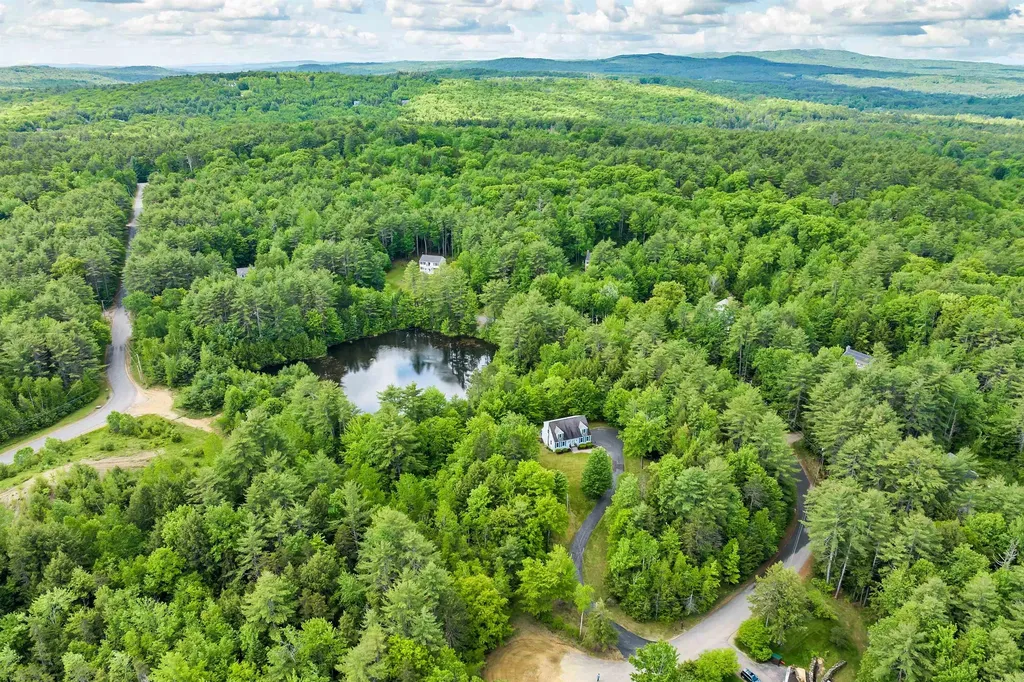 58 Coventry Lane Belmont NH 03220