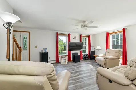 58 Coventry Lane Belmont NH 03220