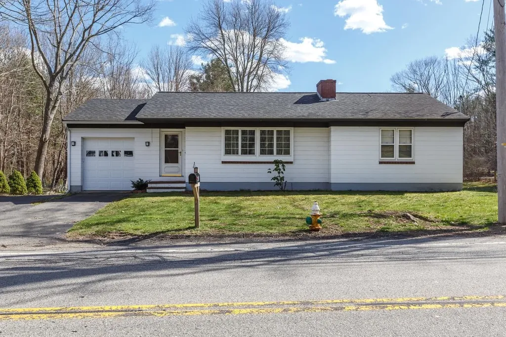 40 Elwyn Road Rye NH 03870