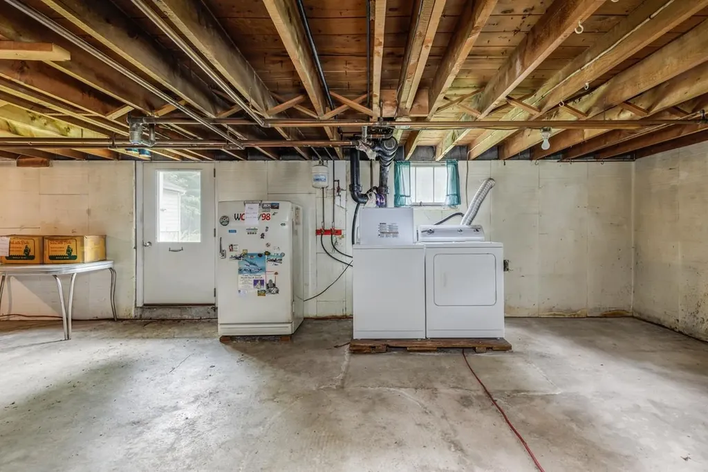 40 Elwyn Road Rye NH 03870