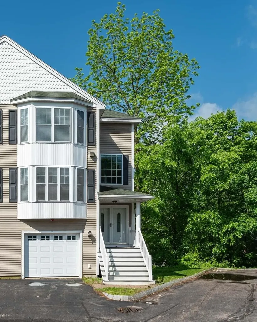 4 Frances Drive Dover NH 03820