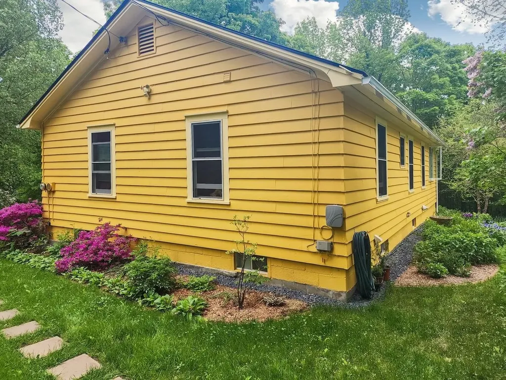 11 Ward Hill Road Tunbridge VT 05077