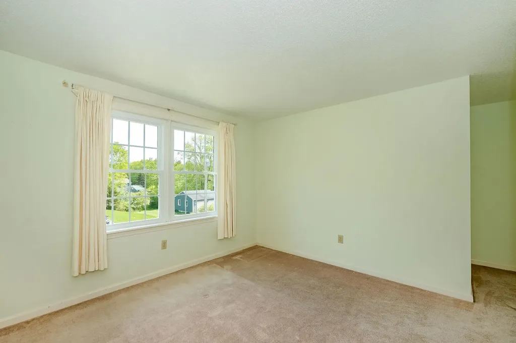 13 Chestnut Drive South Berwick ME 03908