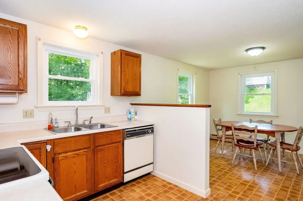 13 Chestnut Drive South Berwick ME 03908
