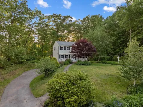9 Lemere Drive Pelham NH 03076