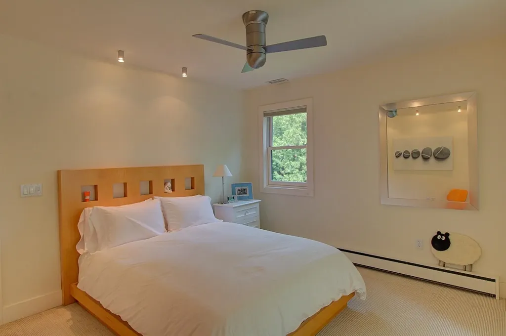 12 Cedar Cliffs Lane South Hero VT 05486