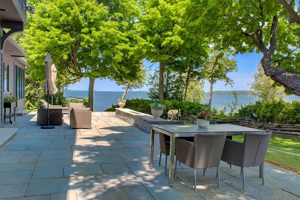 12 Cedar Cliffs Lane South Hero VT 05486