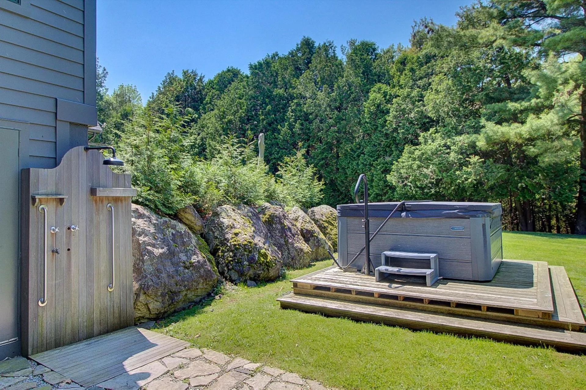 12 Cedar Cliffs Lane South Hero VT 05486