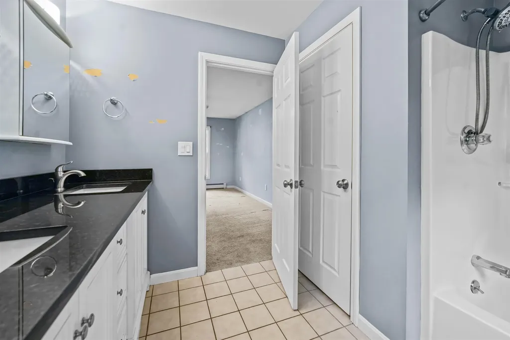 8 Bertha Avenue Raymond NH 03077