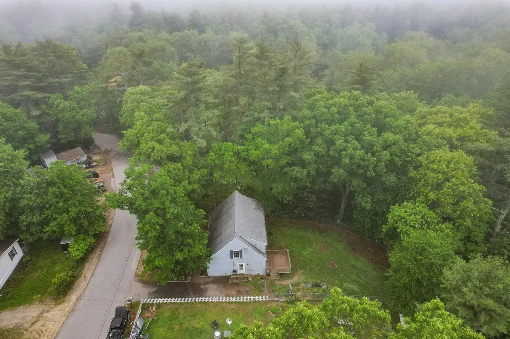 8 Bertha Avenue Raymond NH 03077