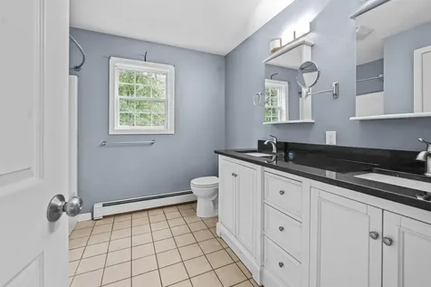 8 Bertha Avenue Raymond NH 03077