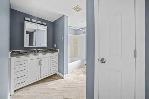 8 Bertha Avenue Raymond NH 03077
