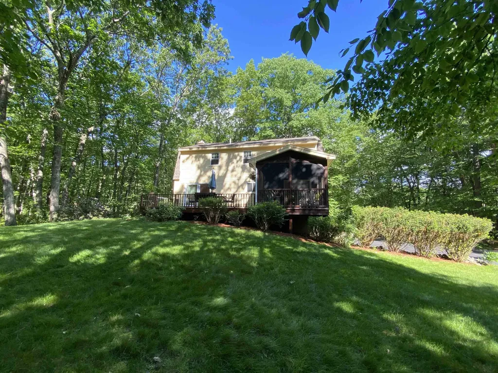 67 Laurel Hill Road Hollis NH 03049