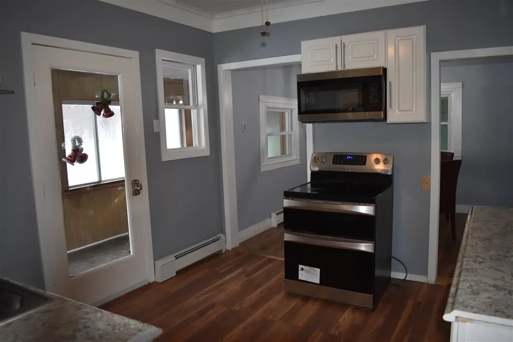29 Peabody Street Lebanon NH 03766