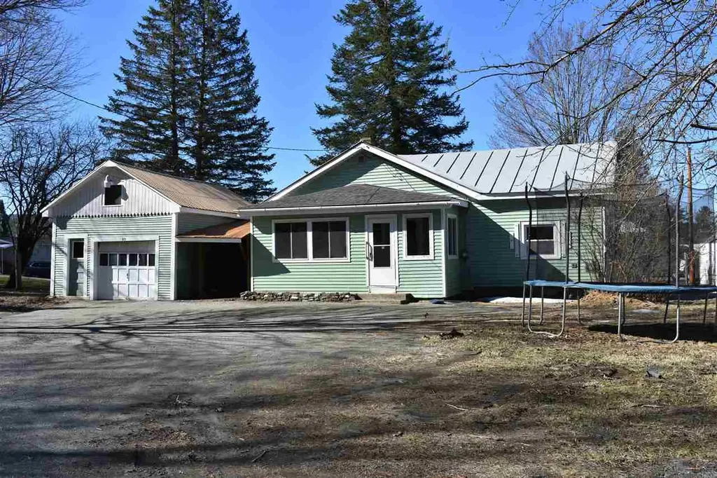 29 Peabody Street Lebanon NH 03766