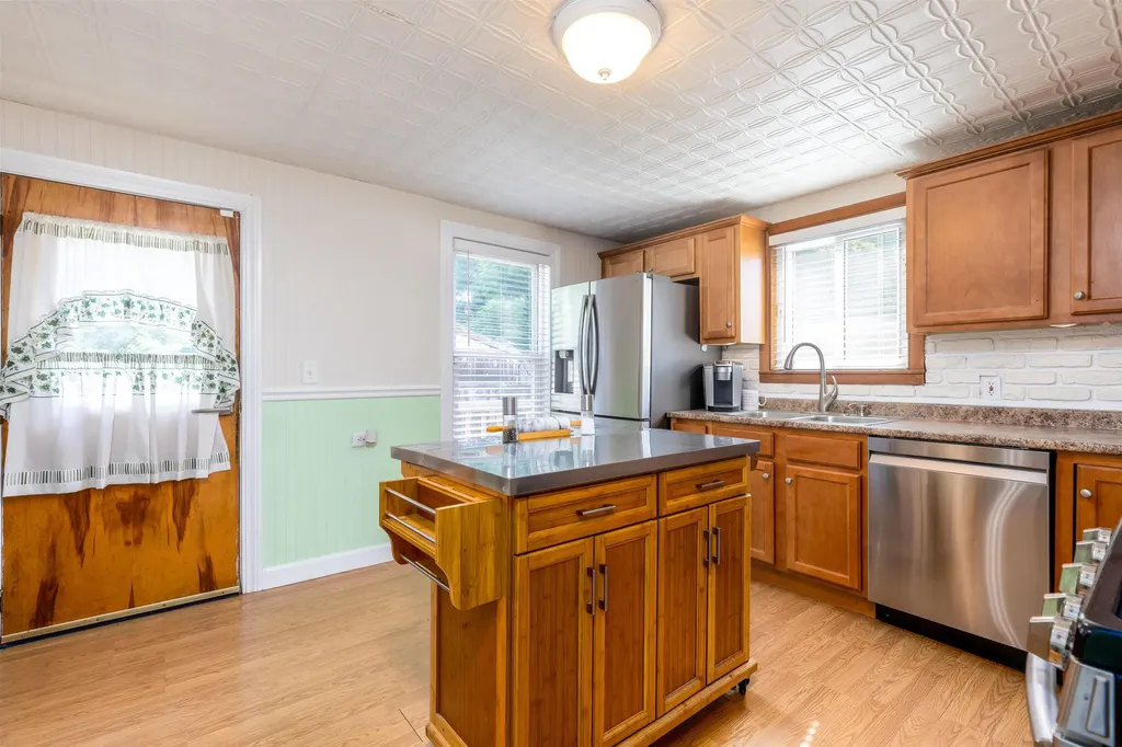 602 Granite Street Manchester NH 03102