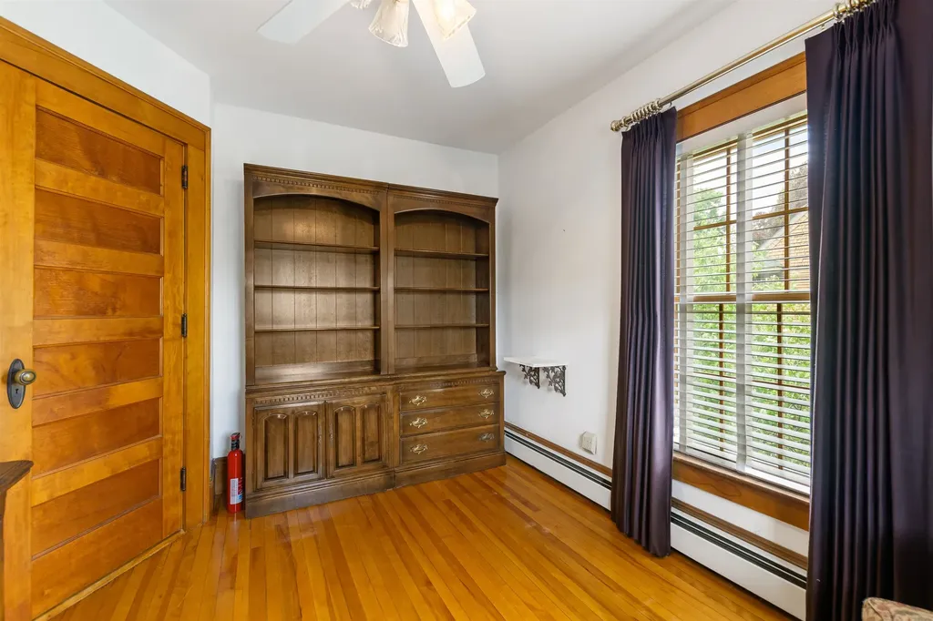 10 Monadnock Street Colebrook NH 03576