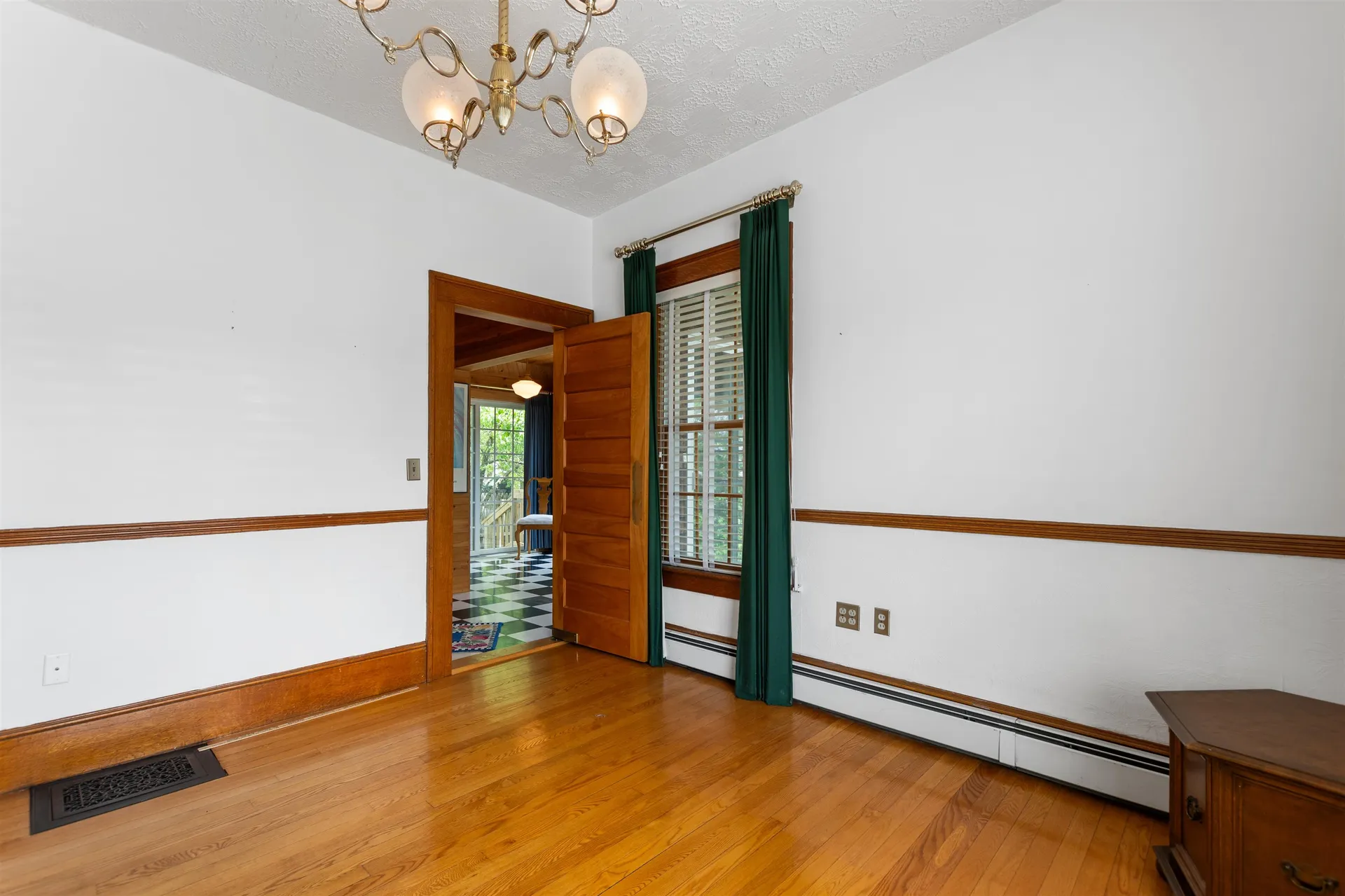 10 Monadnock Street Colebrook NH 03576