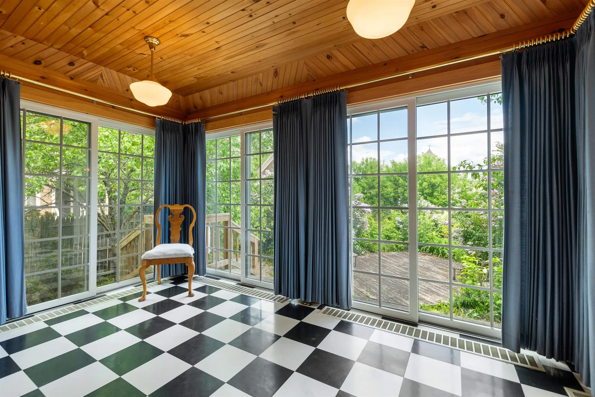 10 Monadnock Street Colebrook NH 03576