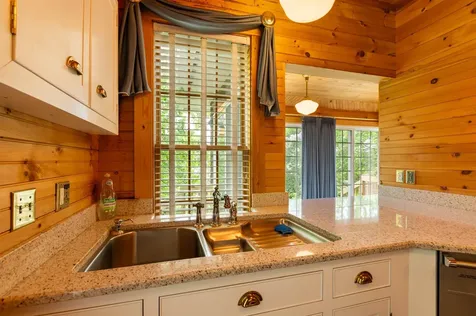 10 Monadnock Street Colebrook NH 03576