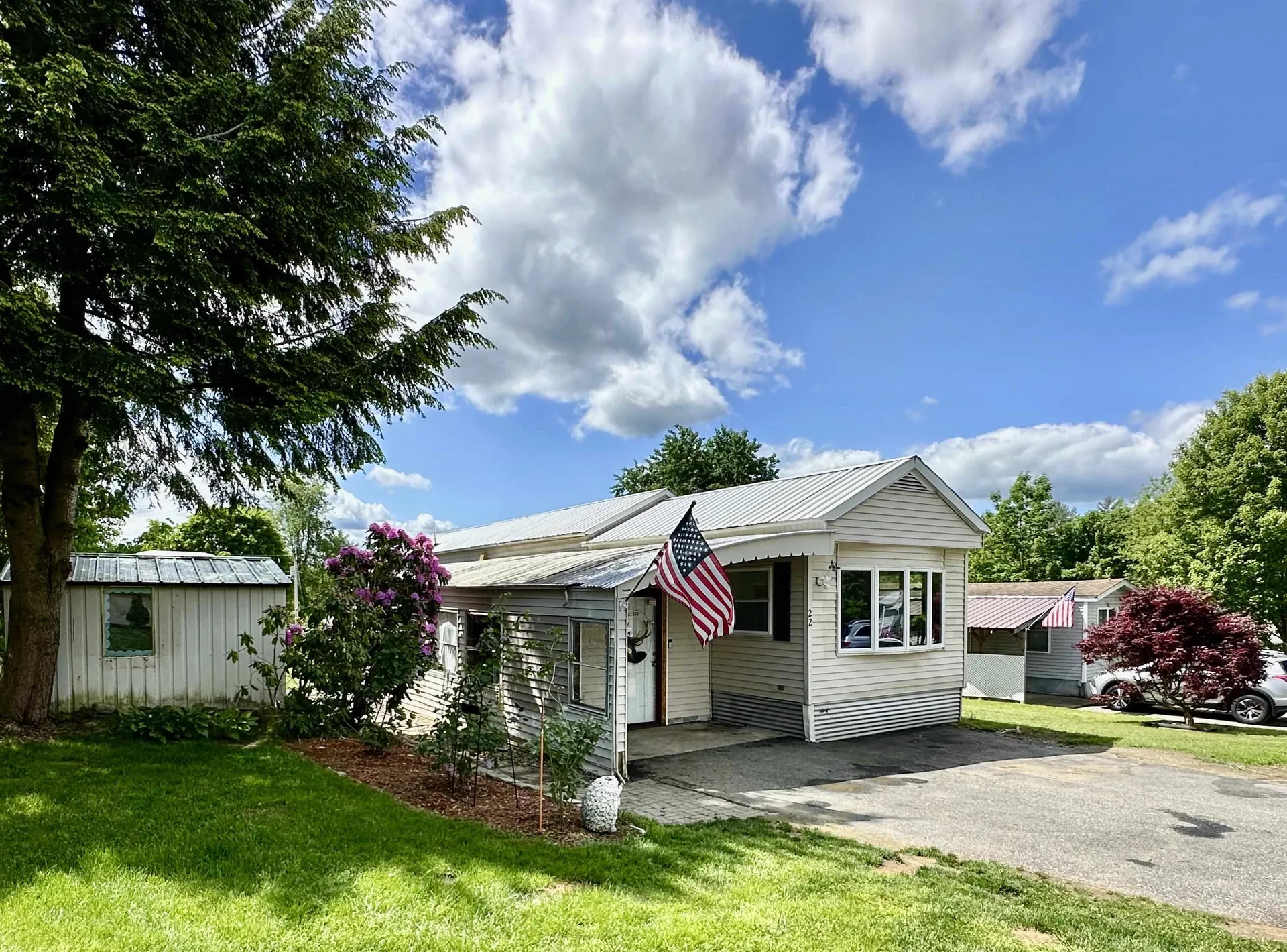 22 Madison Place Claremont NH 03743