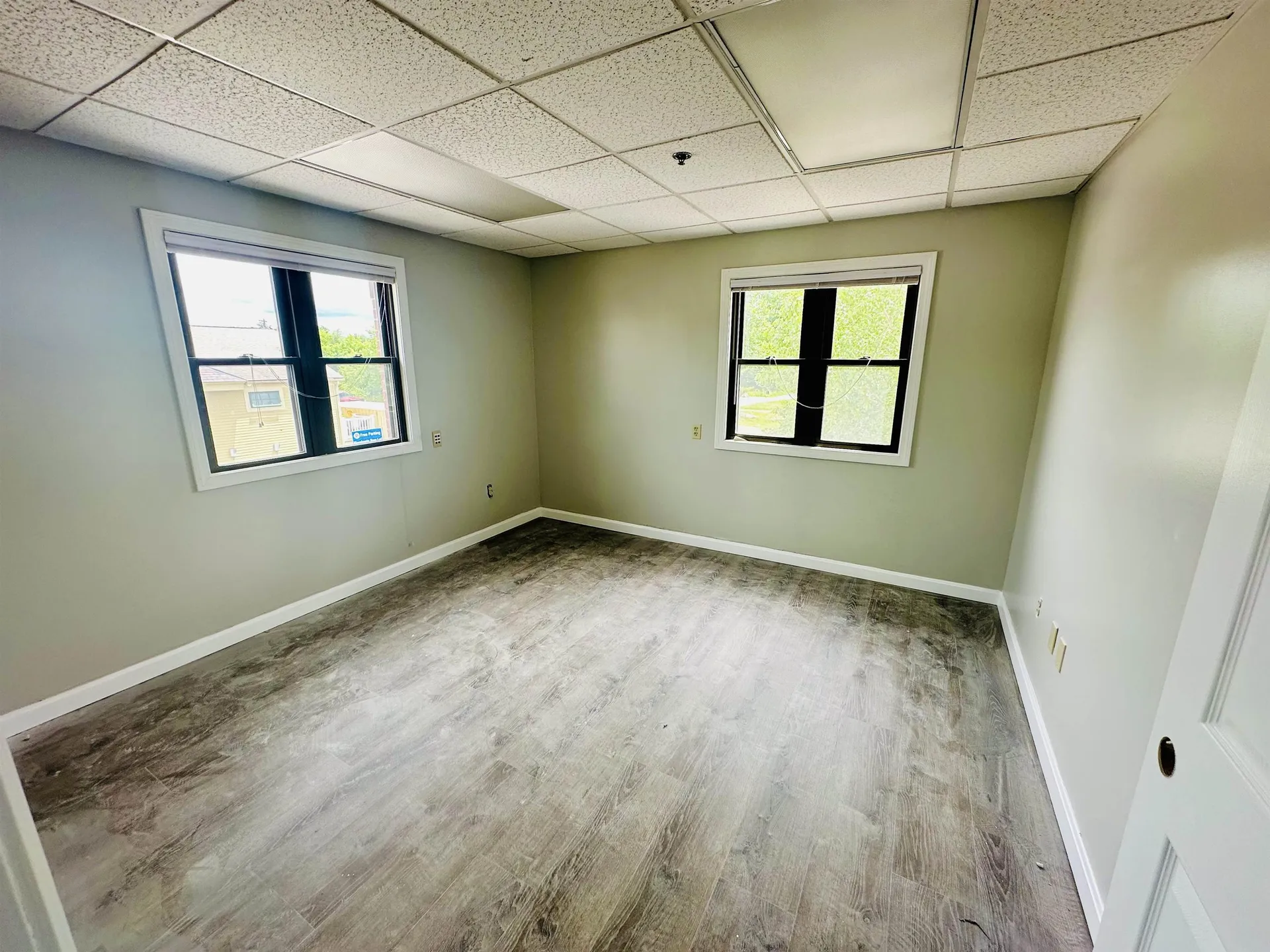 6 West Broadway Street Derry NH 03038