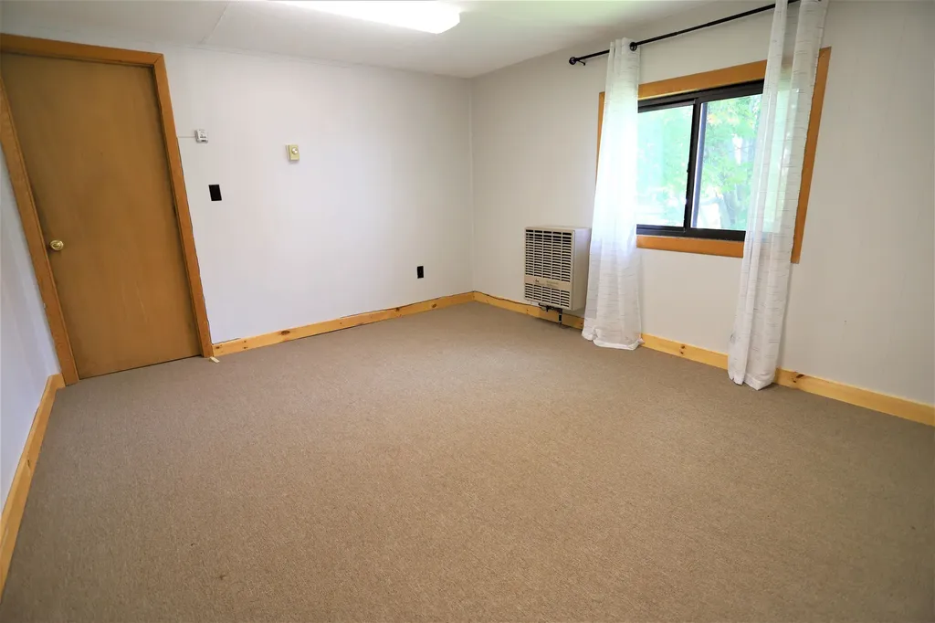 15 Taylor Street Newport City VT 05855