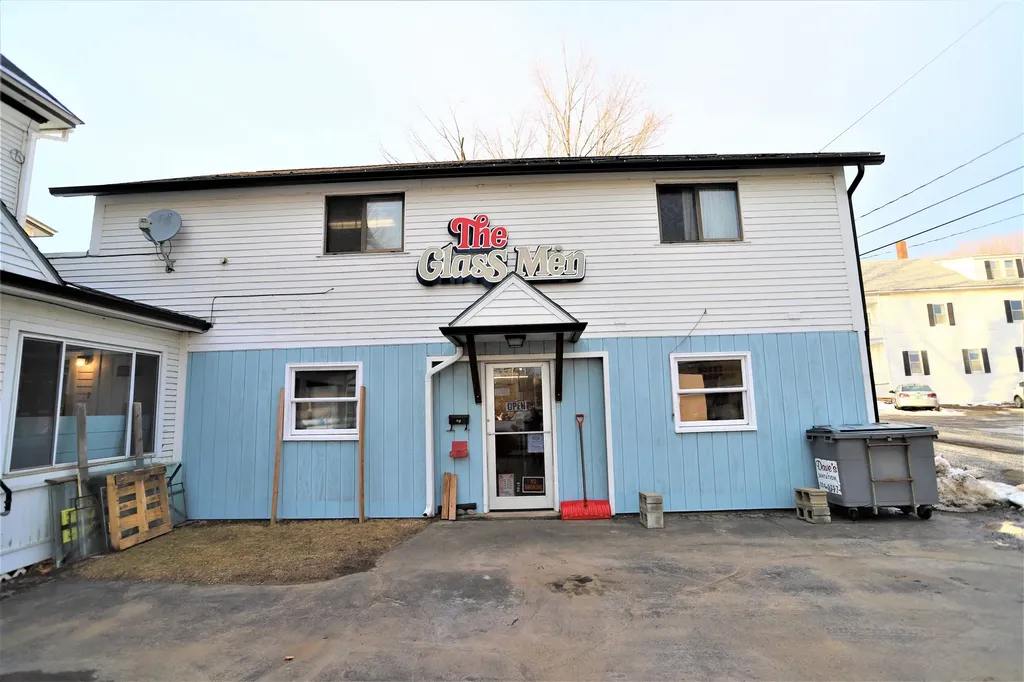 15 Taylor Street Newport City VT 05855