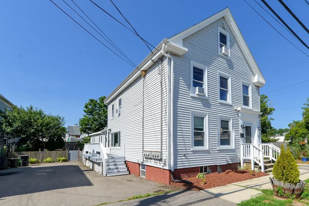 56 Cass Street Portsmouth NH 03801
