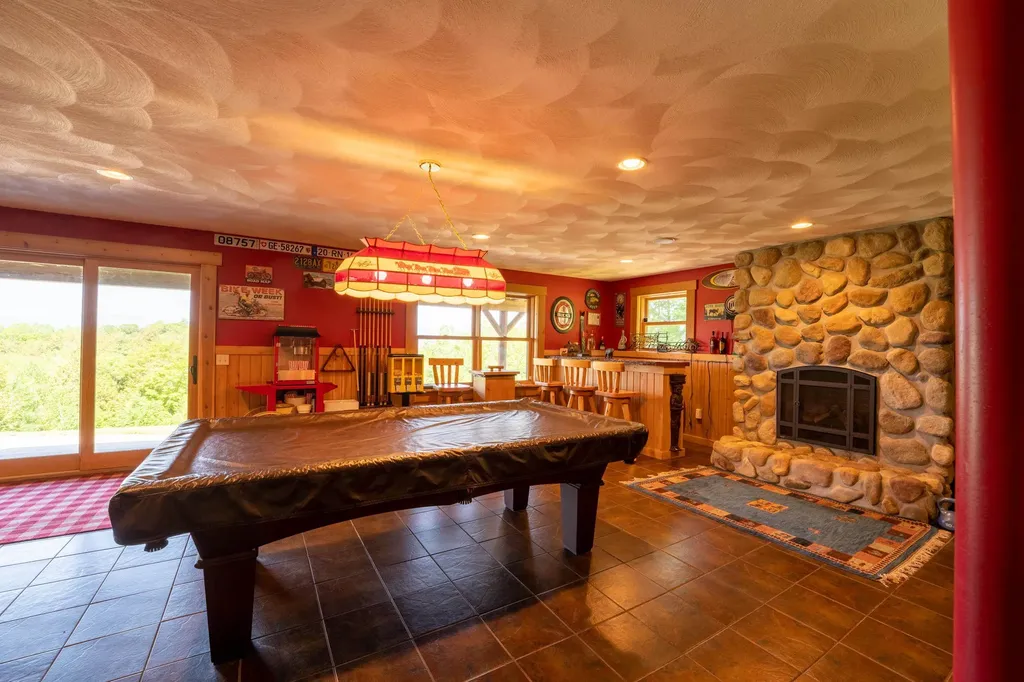 97 Cindy's Lane Campton NH 03223