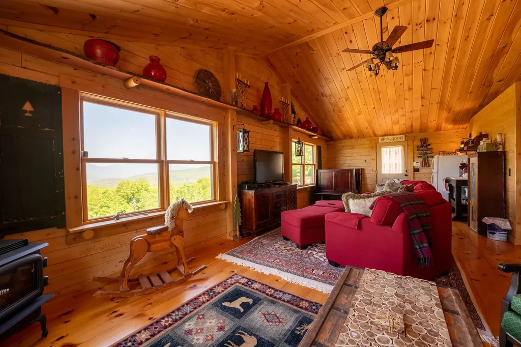 97 Cindy's Lane Campton NH 03223