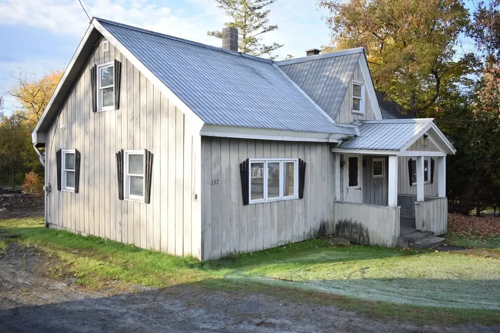157 W Main Street Lunenburg, VT Real Estate MLS 4996363