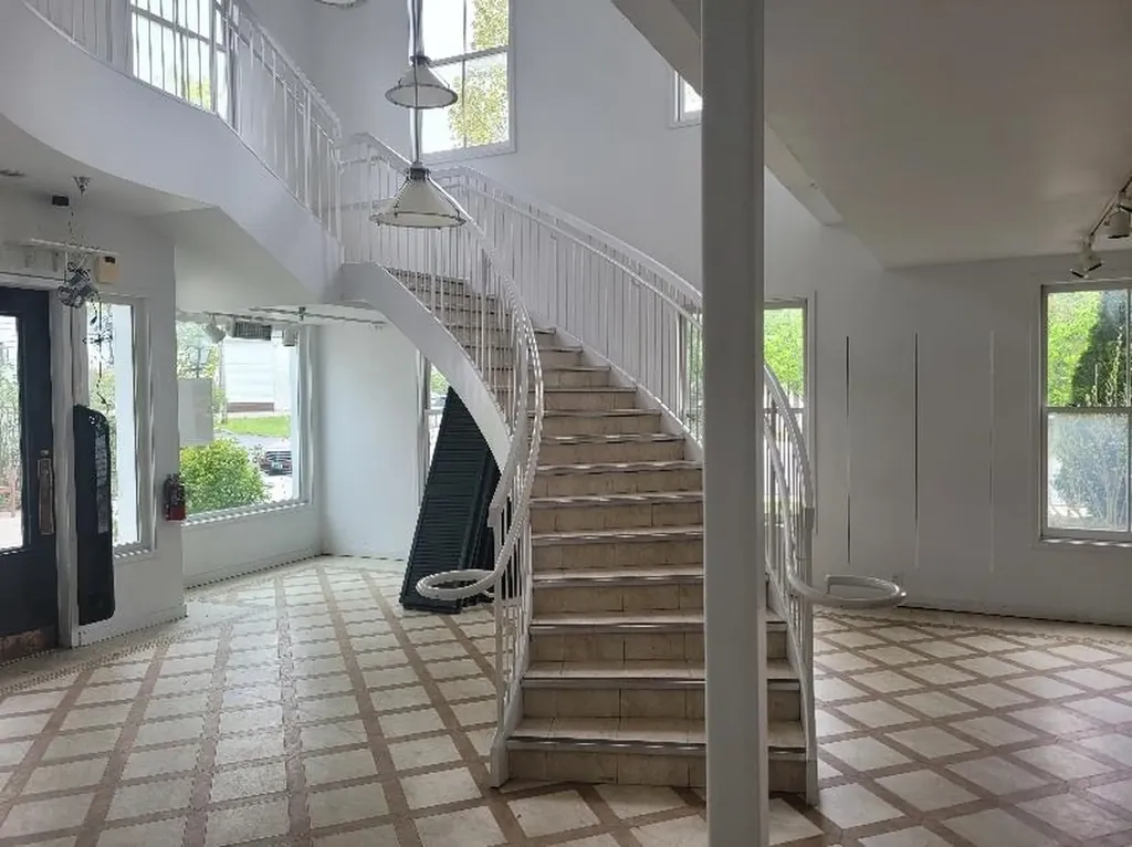 321 Depot Street Manchester VT 05255