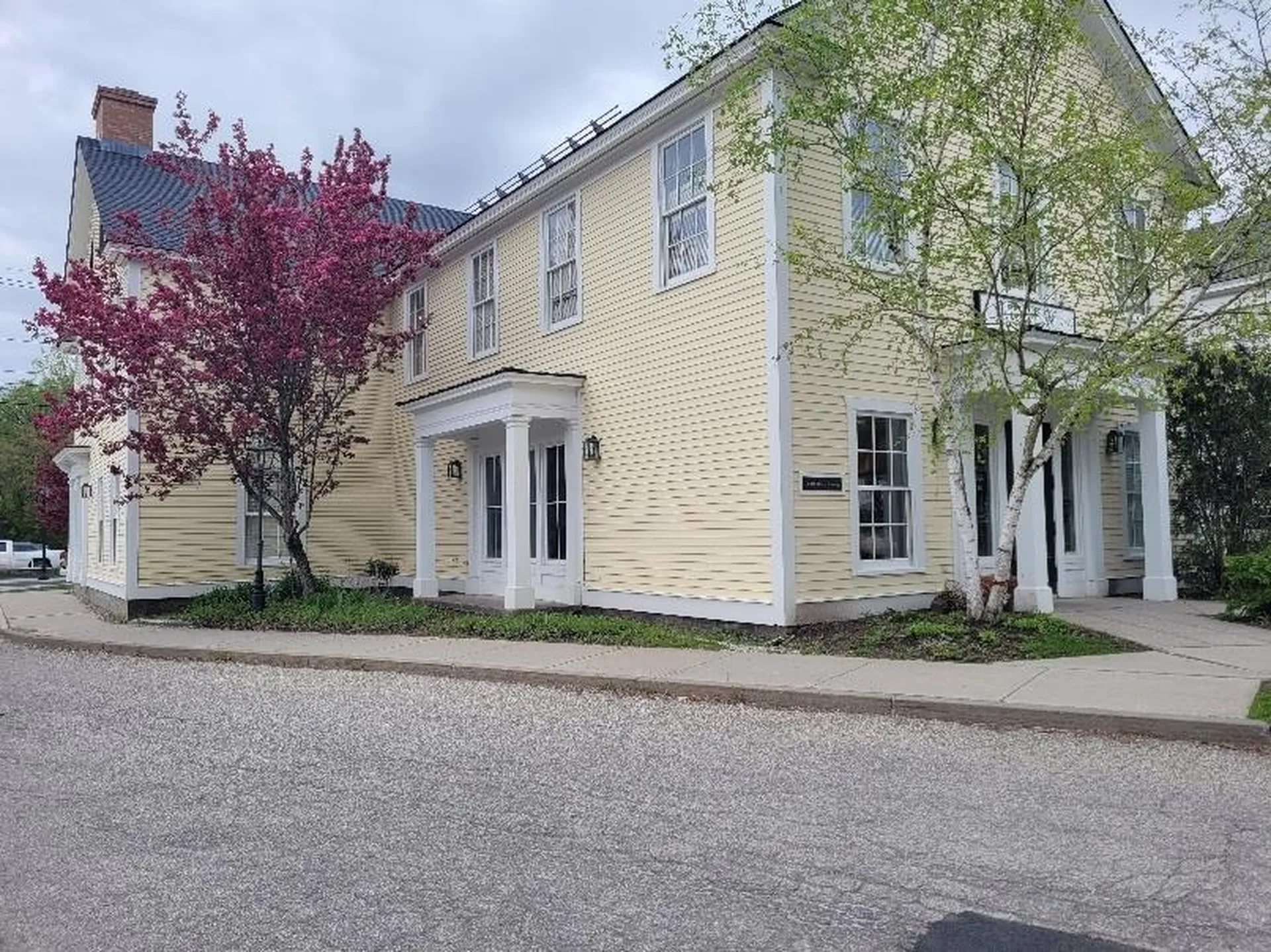 321 Depot Street Manchester VT 05255