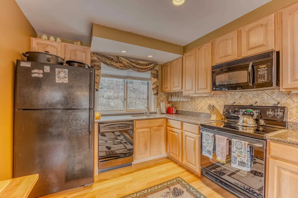 34 Ravine Lane Lincoln NH 03251