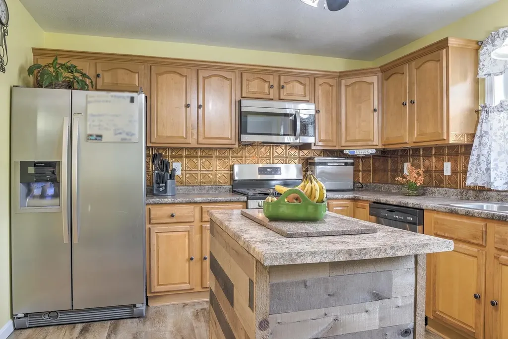 92 Back Ashuelot Road Winchester NH 03470