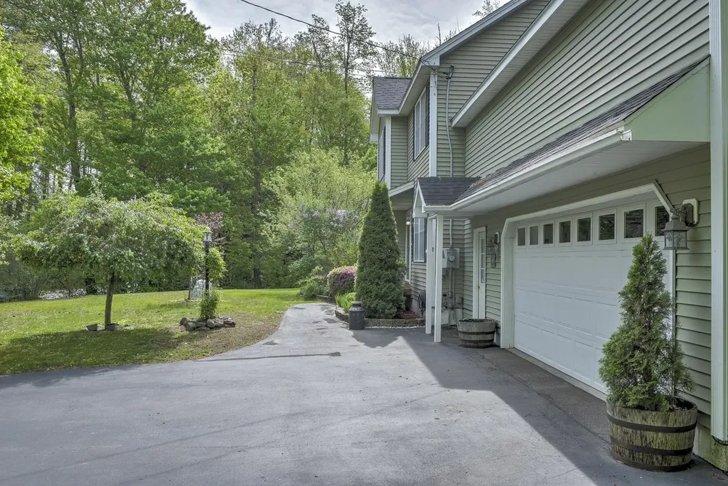 92 Back Ashuelot Road Winchester NH 03470