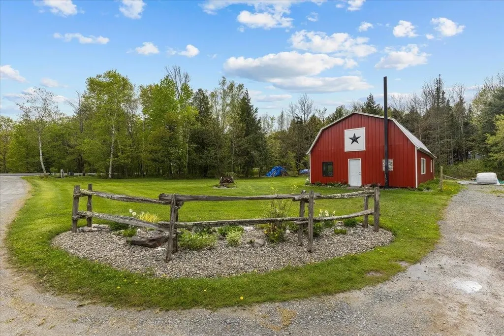 348 Maple Ridge Coventry VT 05825