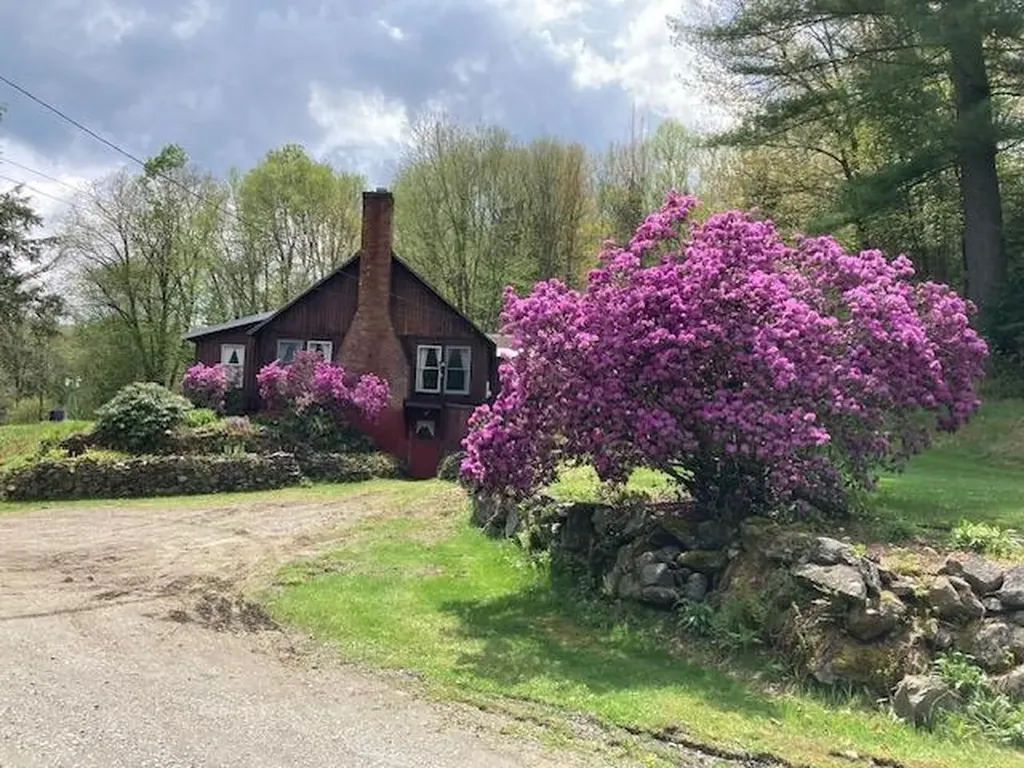 55 Reservoir Road, Colebrook NH Real Estate Listing MLS 4996370 Teamner