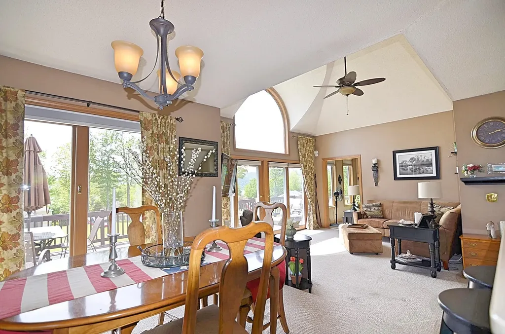 55 Pasquaney Lane Bridgewater NH 03222