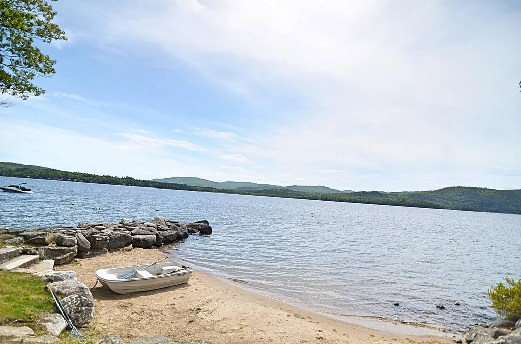 55 Pasquaney Lane Bridgewater NH 03222