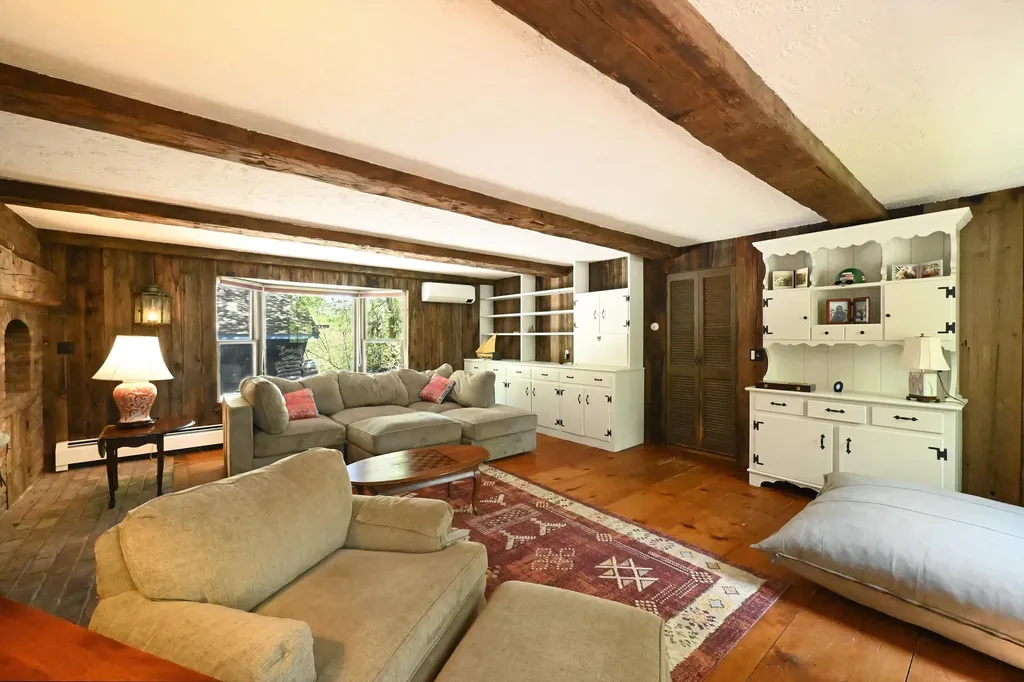 180 Grove Street Rutland City VT 05701