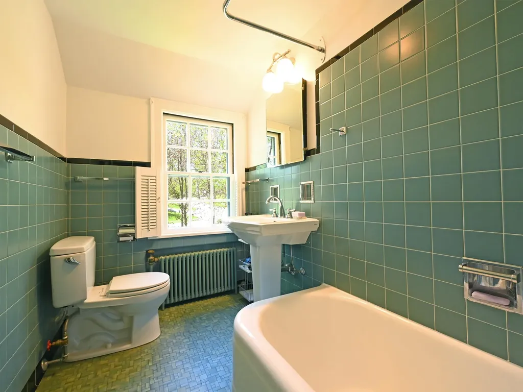 180 Grove Street Rutland City VT 05701