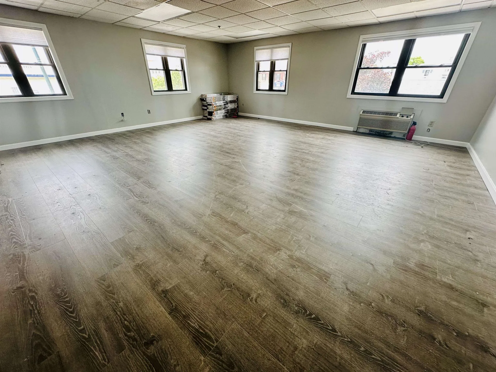 6 West Broadway Street Derry NH 03038