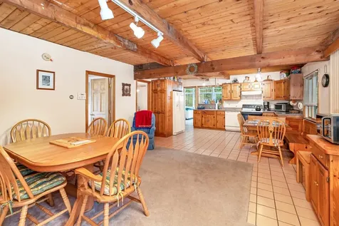 28 Shelburne Lane Barnstead NH 03218